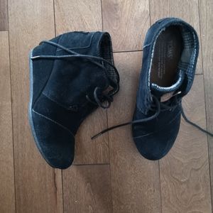 Toms suede wedge booties